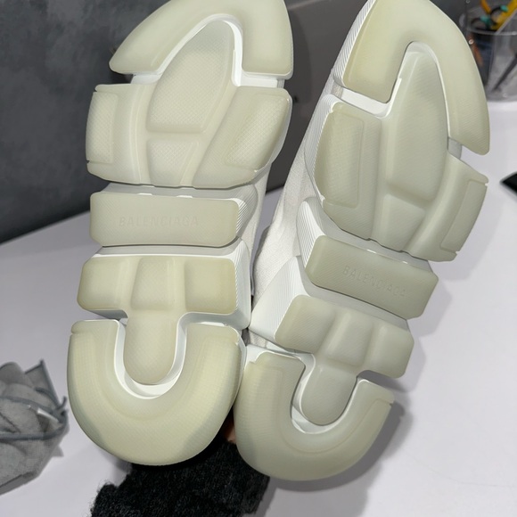 Balenciaga White Speed Trainers - Picture 2 of 5